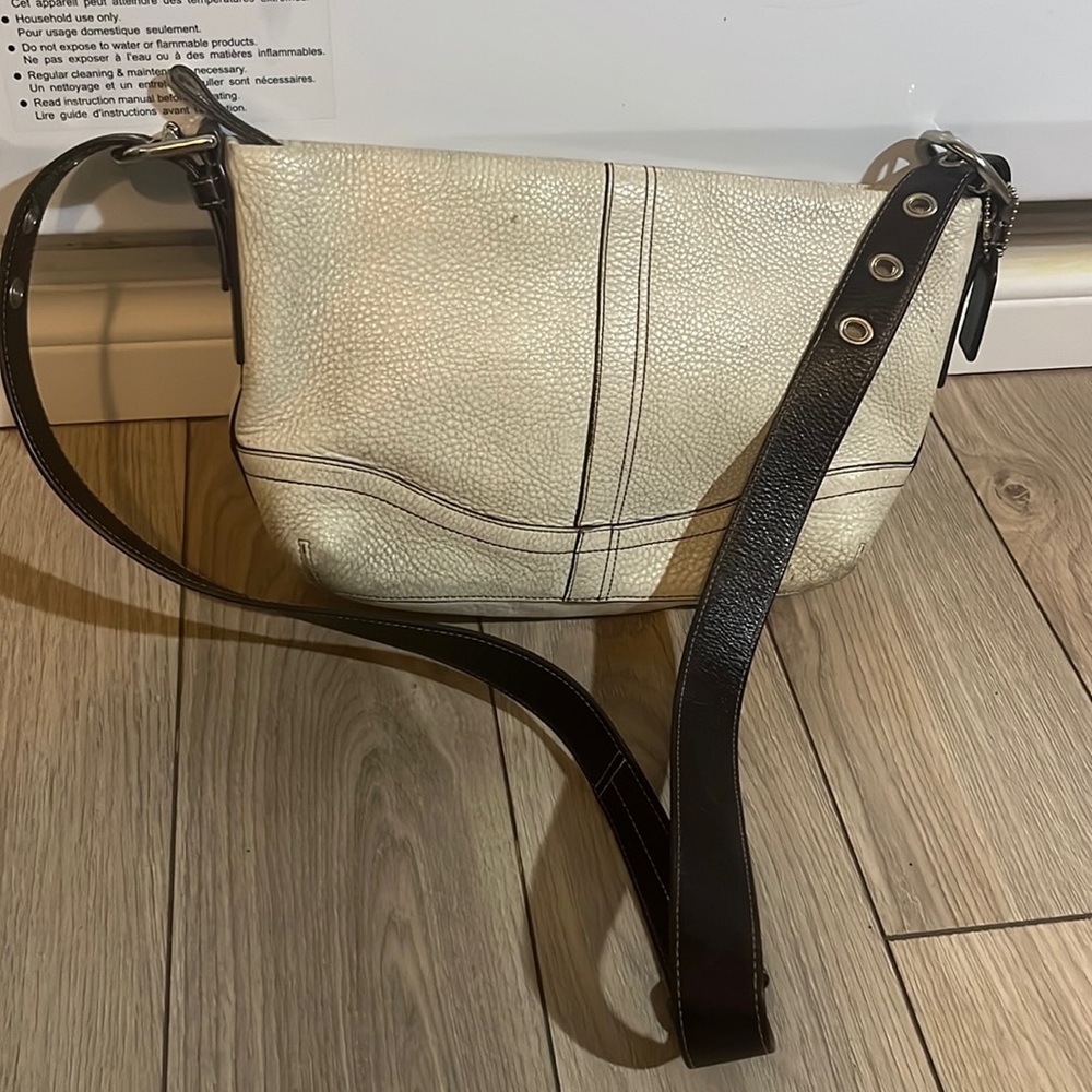 Coach 2007 Leather crossbody bag